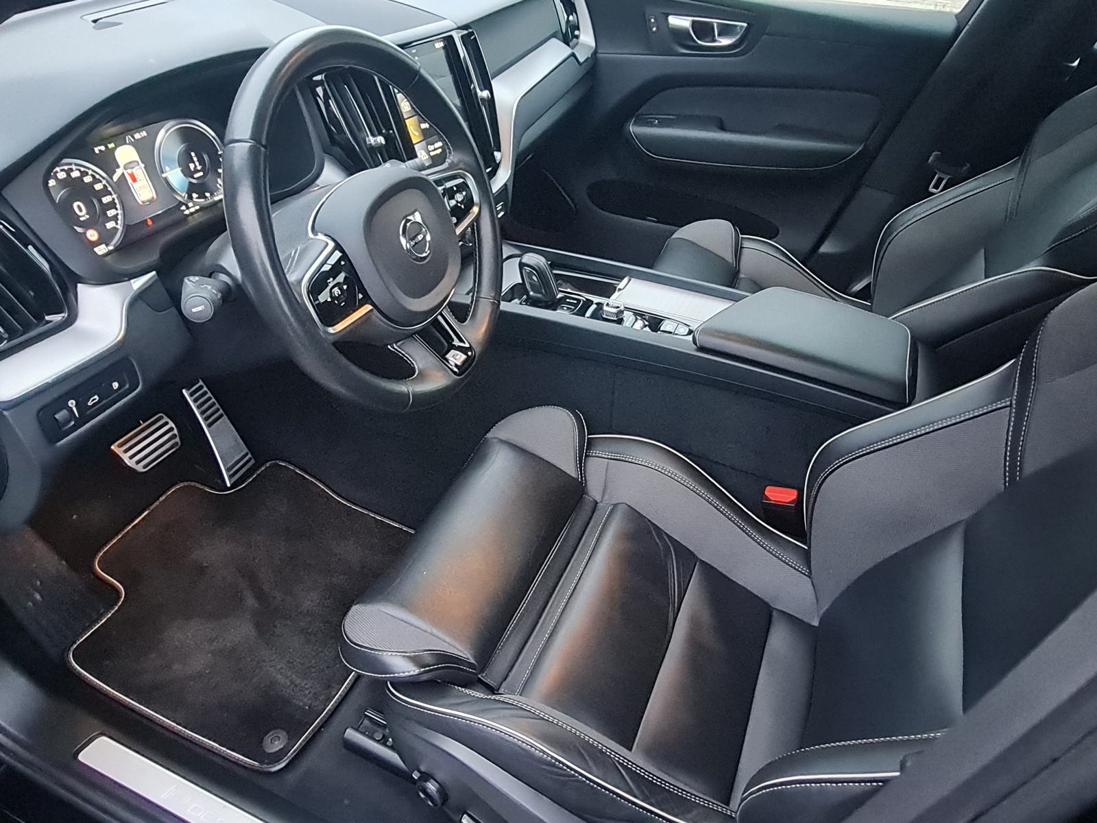 Volvo XC60 T8 AWD Twin Engine R-Design