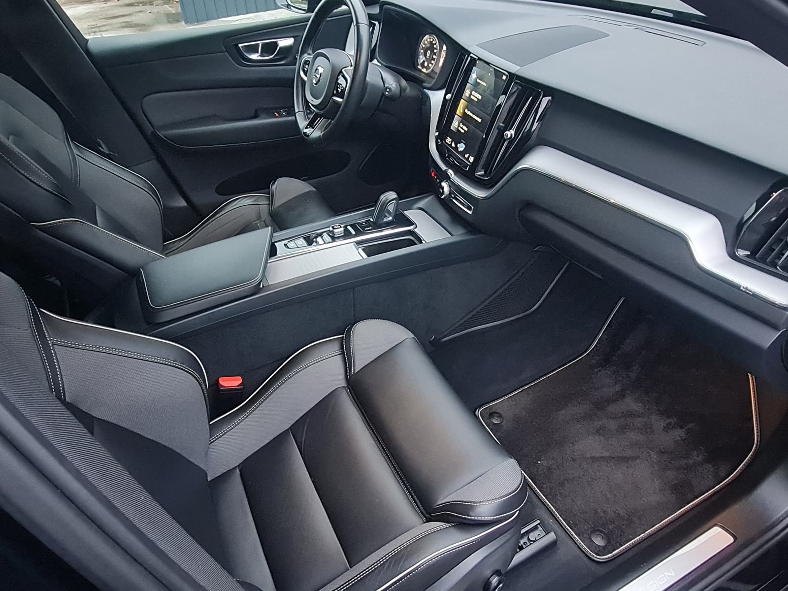 Volvo XC60 T8 AWD Twin Engine R-Design