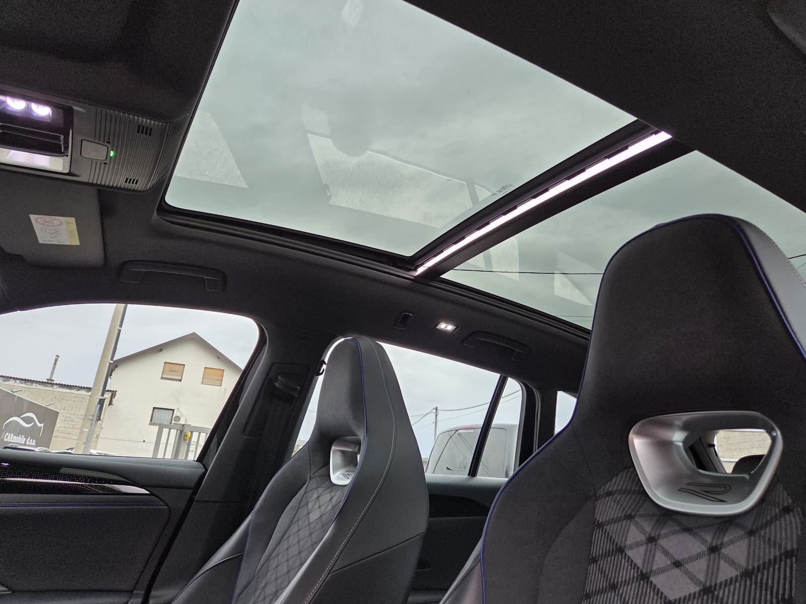 Volkswagen Tiguan 2.0TDI DSG R-Line 4JOY