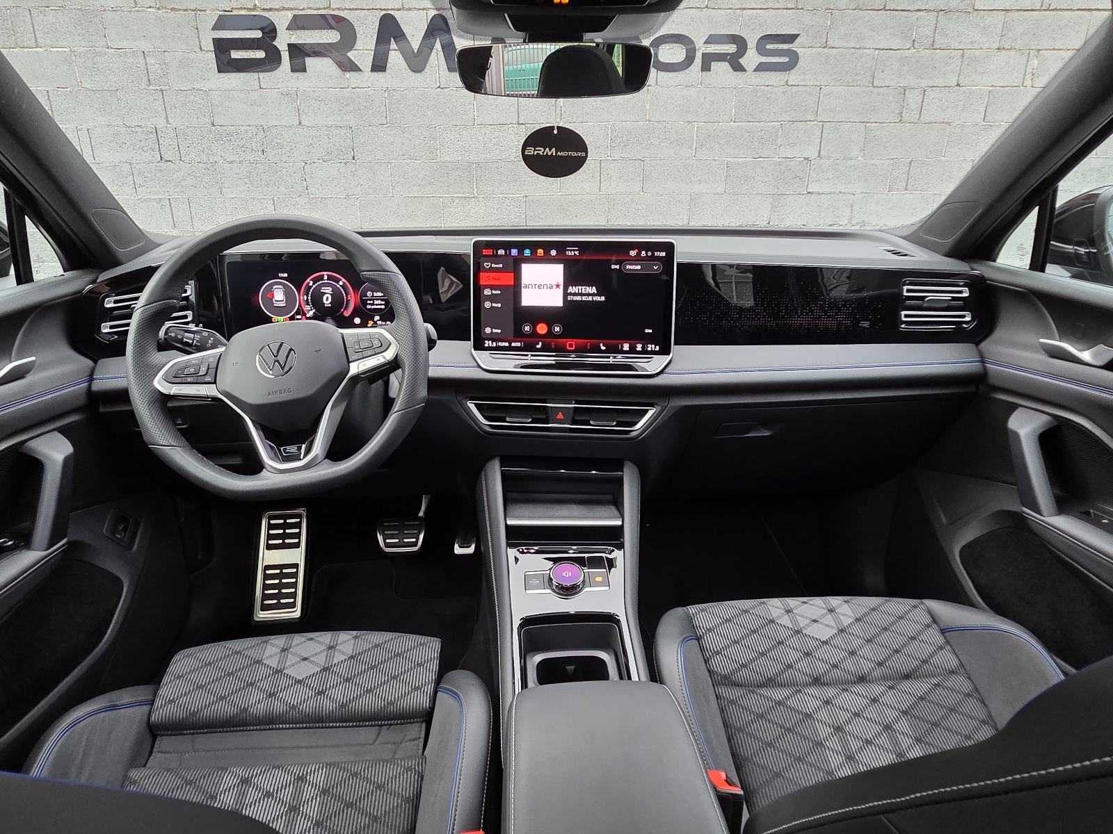 Volkswagen Tiguan 2.0TDI DSG R-Line 4JOY