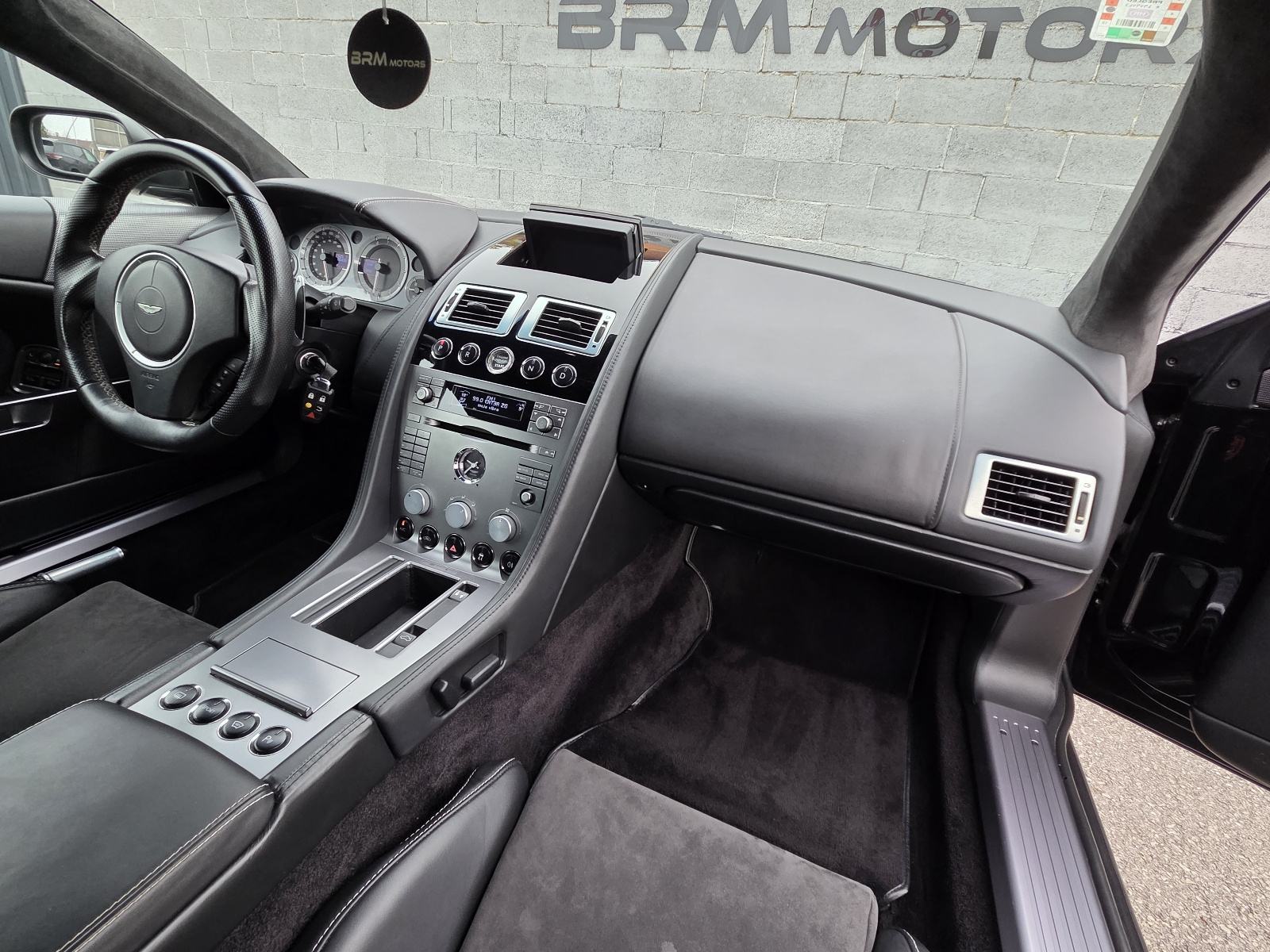 Aston Martin DB9 6.0 V12 Coupe DBS Edition