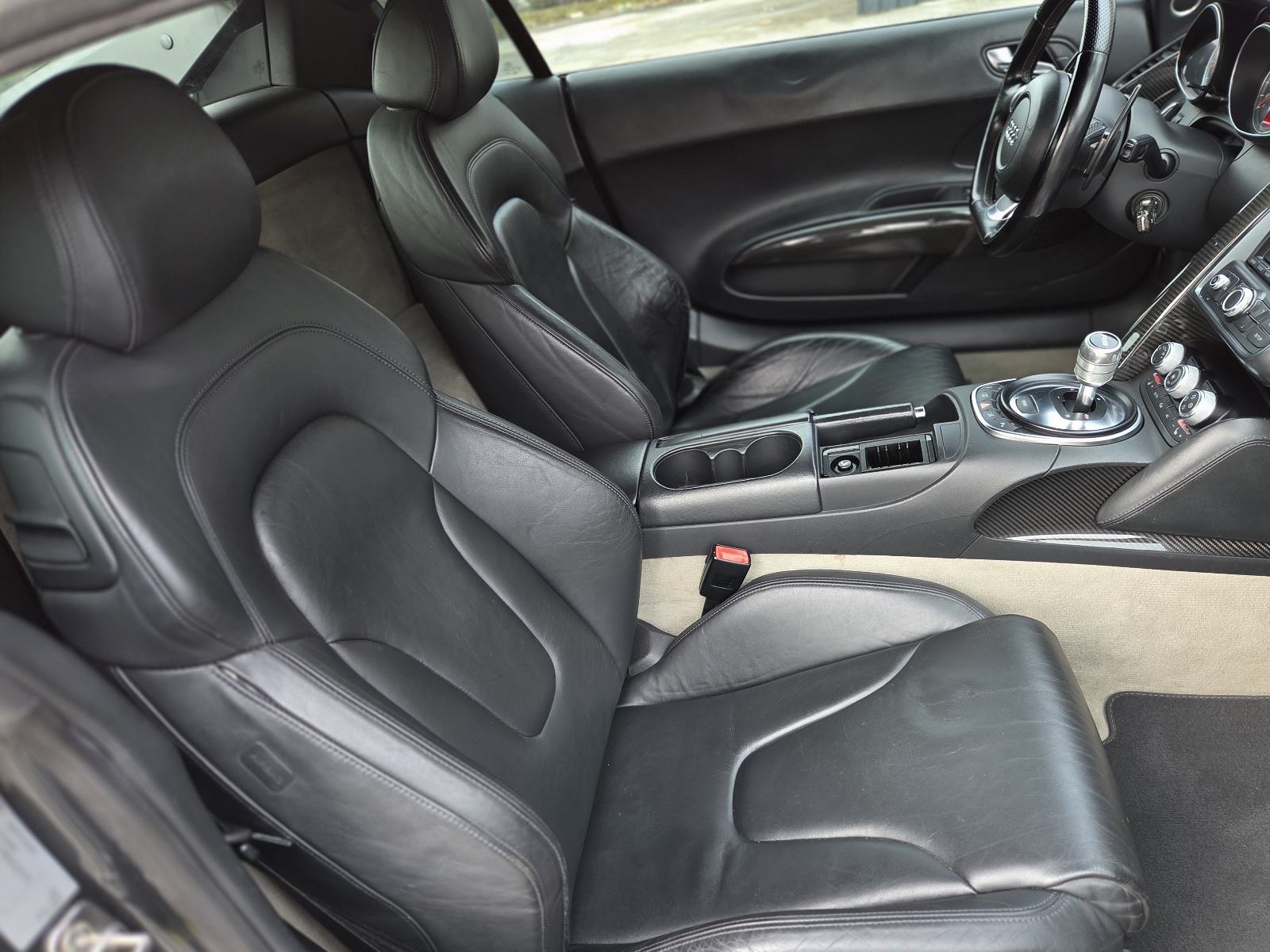 Audi R8 4,2 FSI V8 Quattro