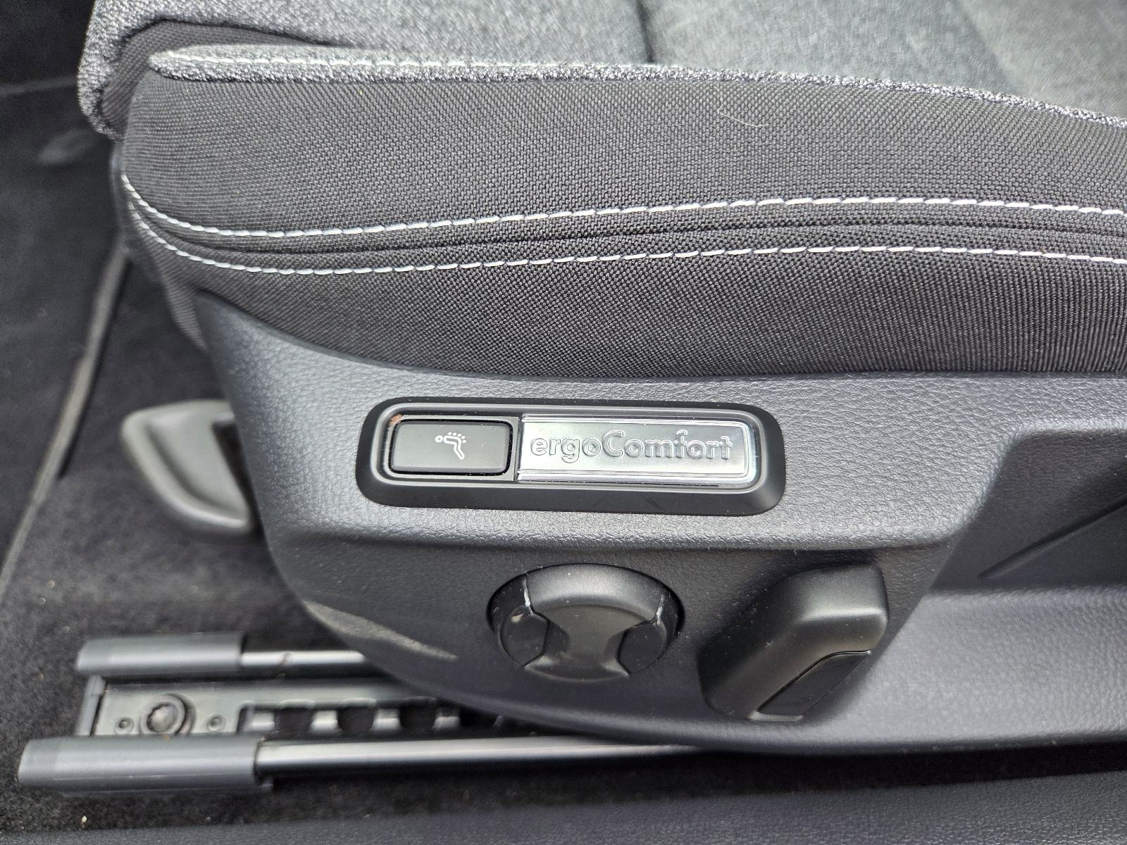 VW Passat Variant 2,0 TDI BMT DSG Elegance