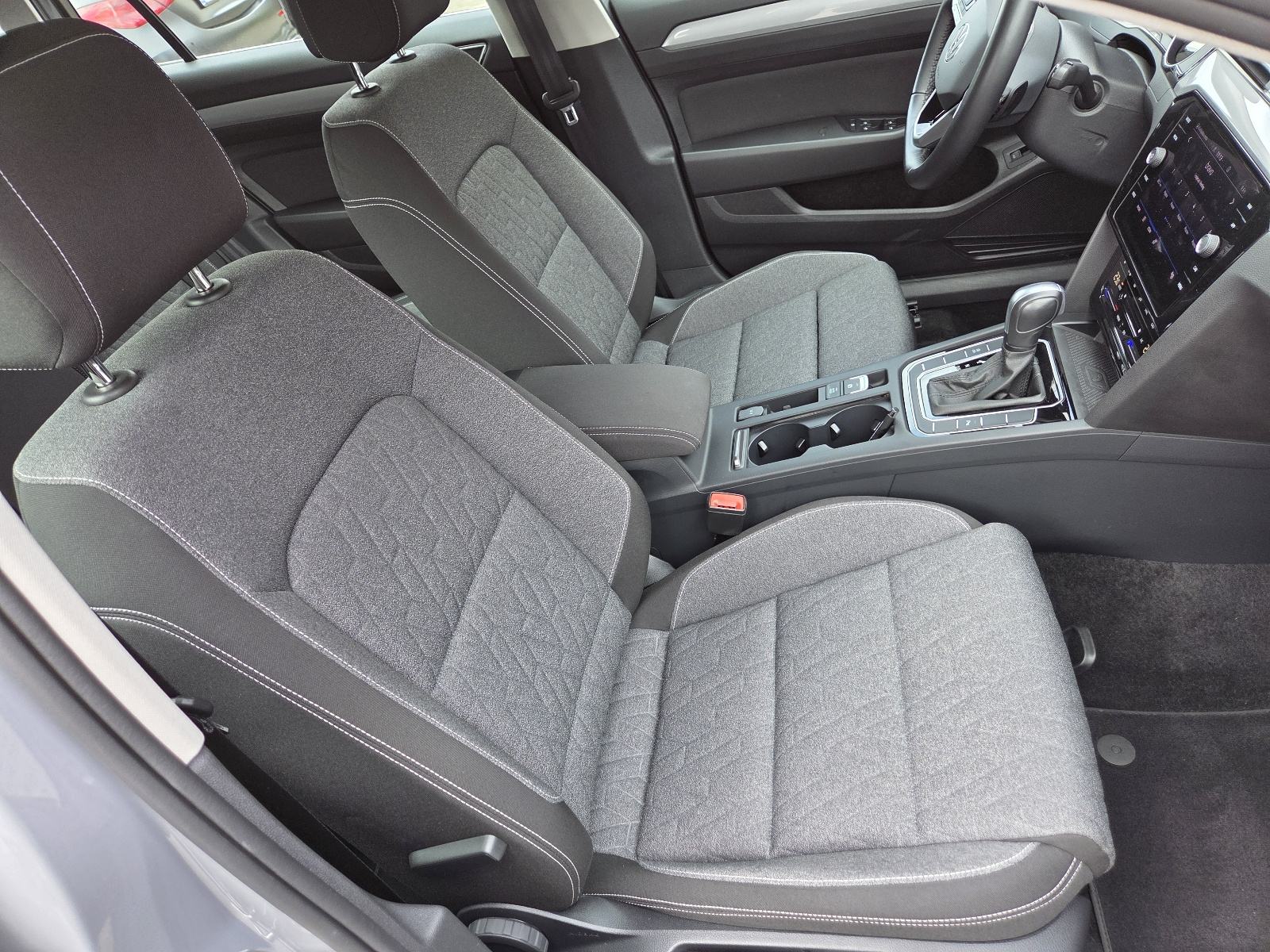 VW Passat Variant 2,0 TDI BMT DSG Elegance