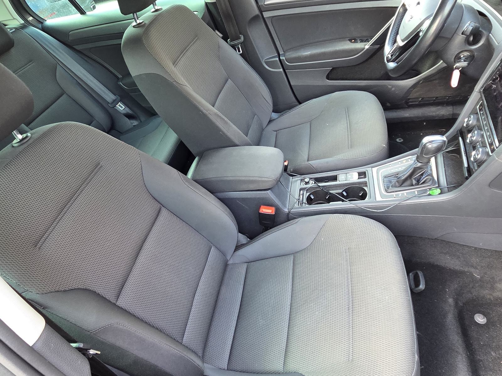 VW Golf 7.5 eGolf DSG