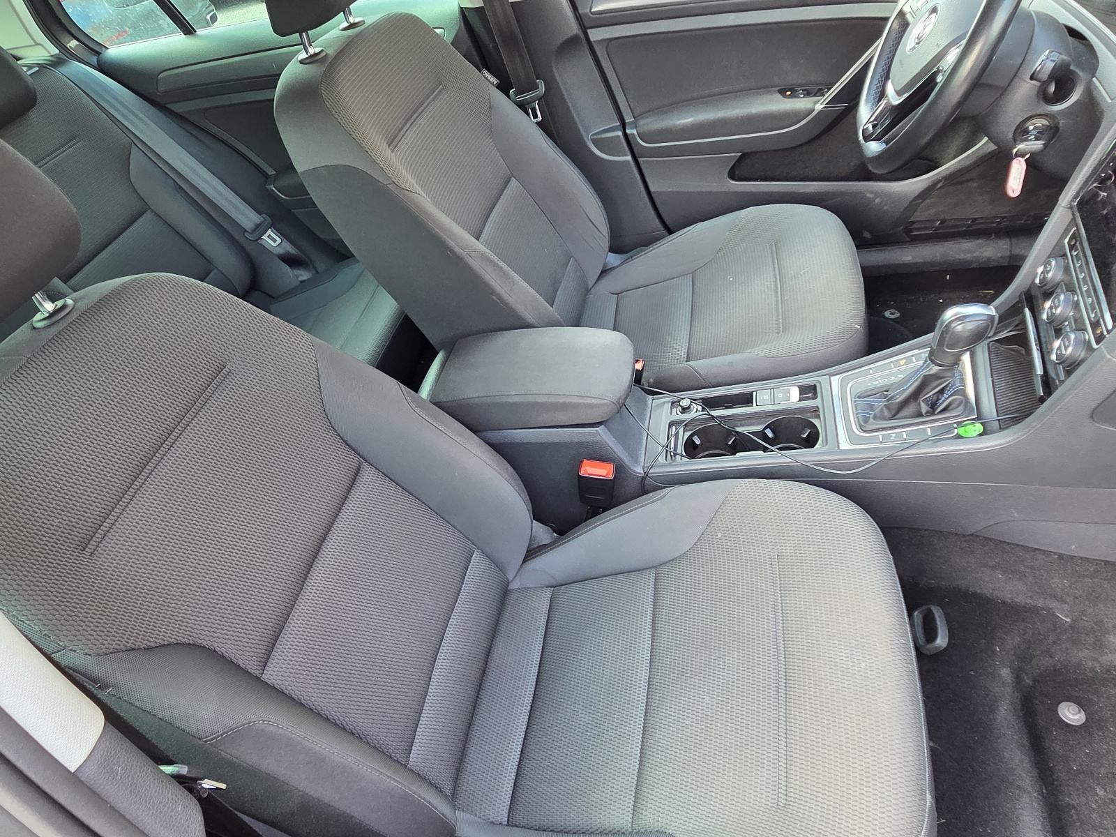 VW Golf 7.5 eGolf DSG