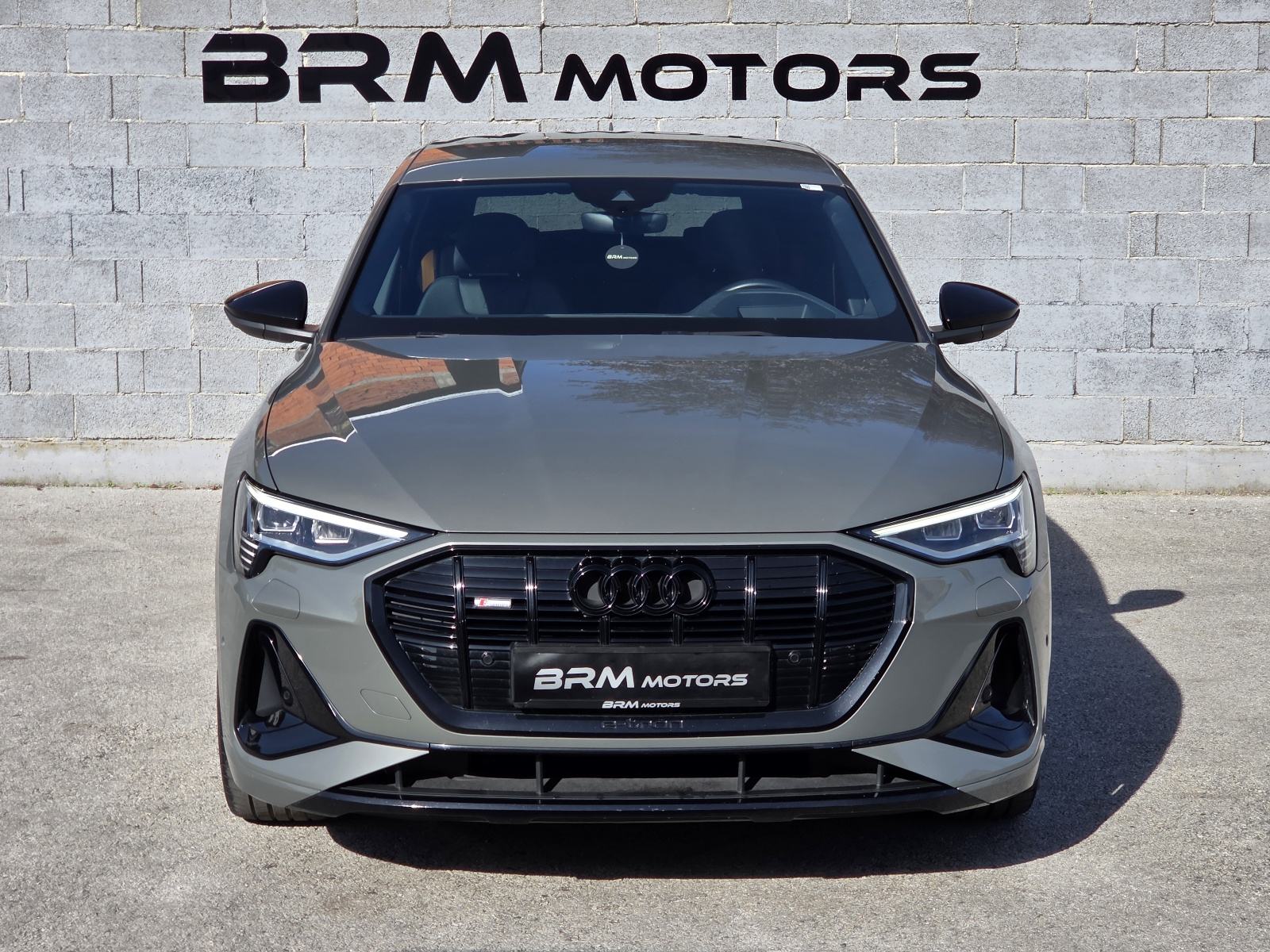 Audi Q8 e-tron 55 Quattro 2x S-Line – Orange Black edition