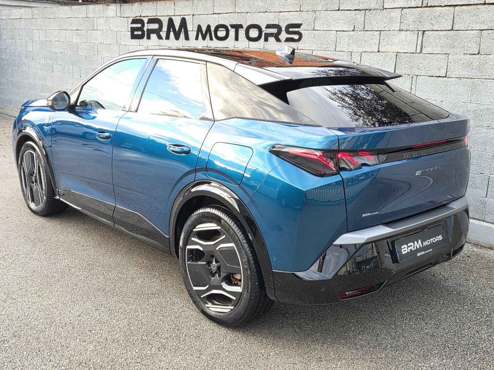 Peugeot e-3008 GT 210ks 73 kWh