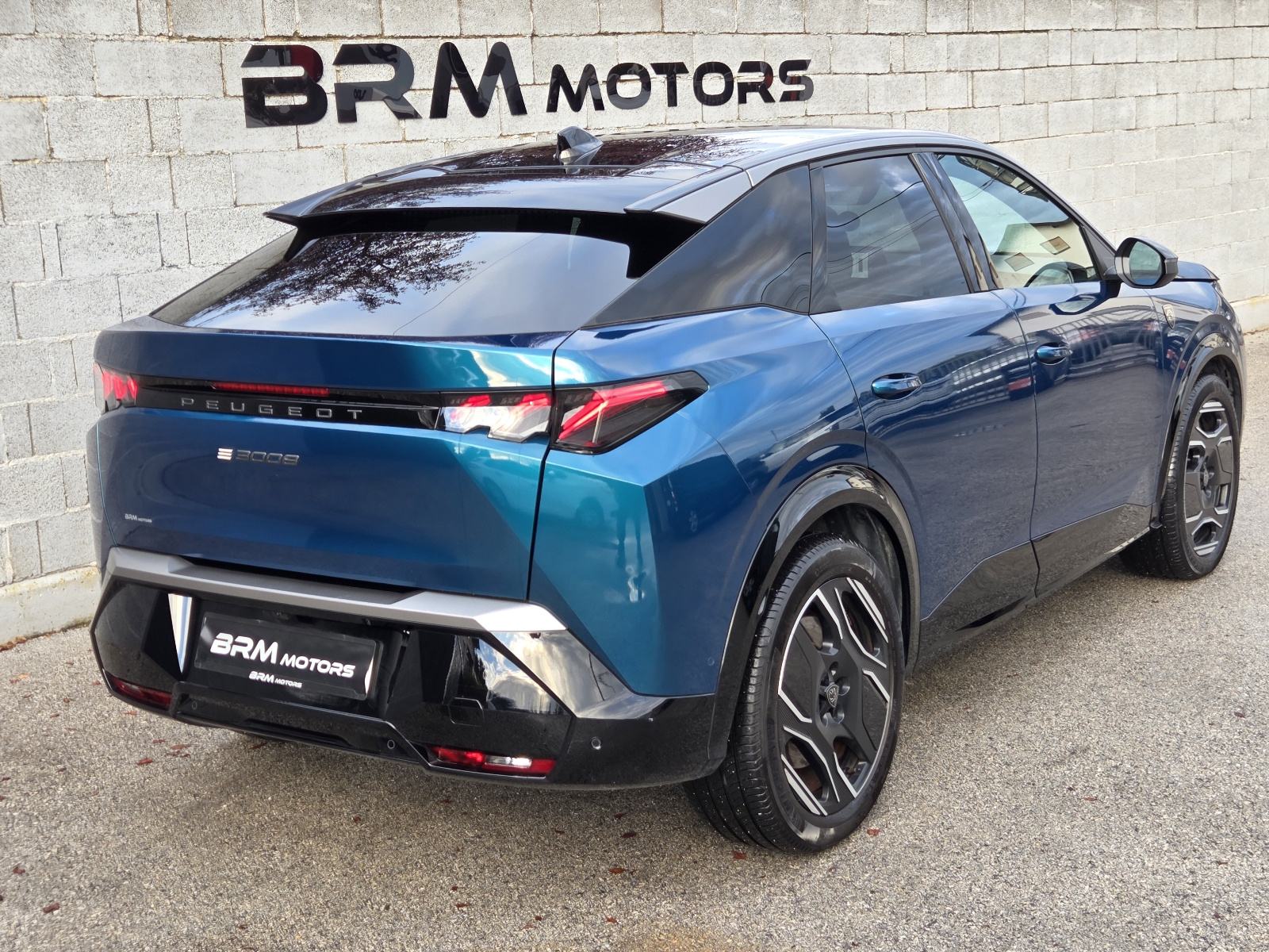 Peugeot e-3008 GT 210ks 73 kWh