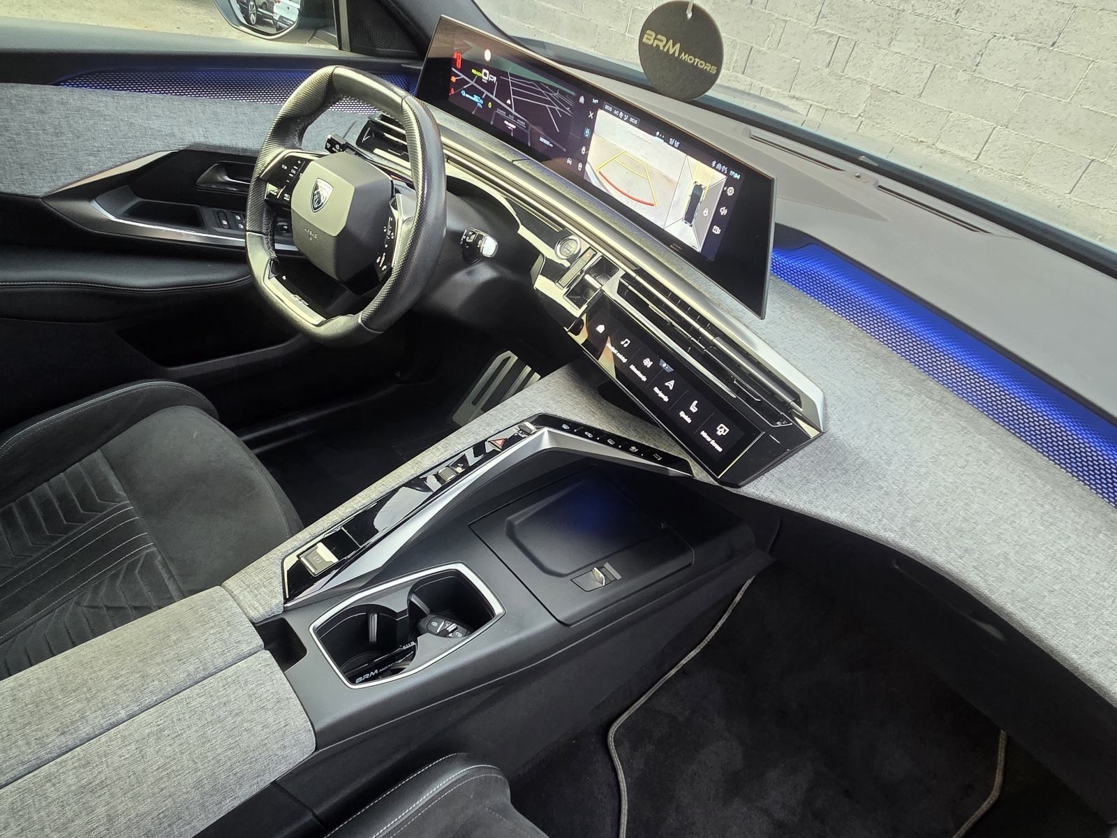 Peugeot e-3008 GT 210ks 73 kWh